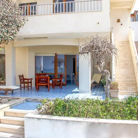 Awesome Apartment In Cava D'Aliga *